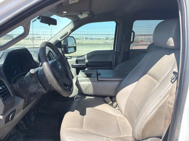 2019-ford-f350-image-8