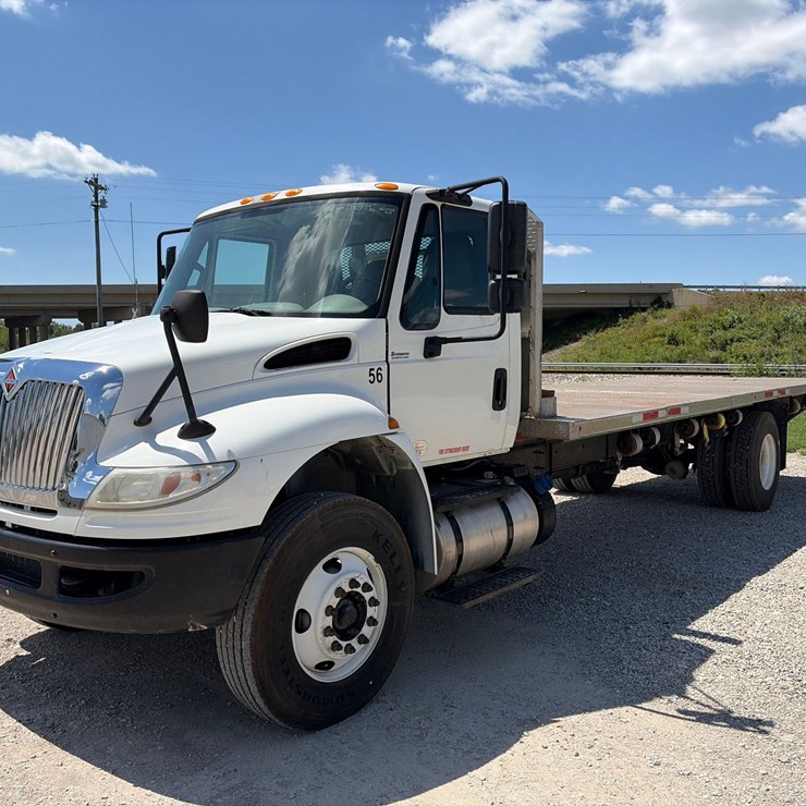 2018 INTERNATIONAL DURASTAR 4300