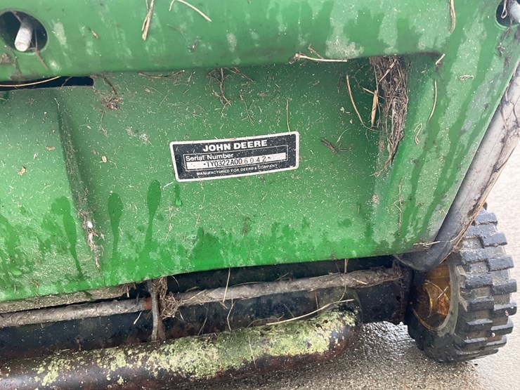 john-deere-322-image-8