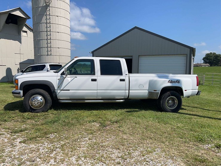 2000-chevrolet-3500-image-2
