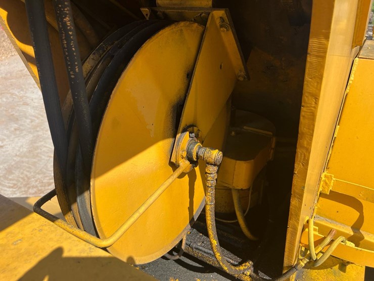 #134-•-1977-grover-rt620s-rough-terrain-crane-image-24