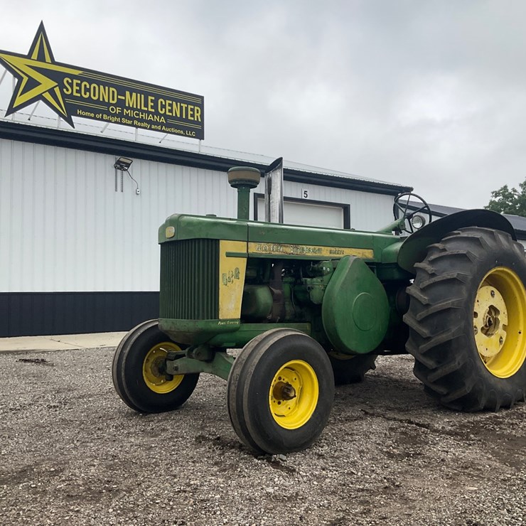 1958 JOHN DEERE 820