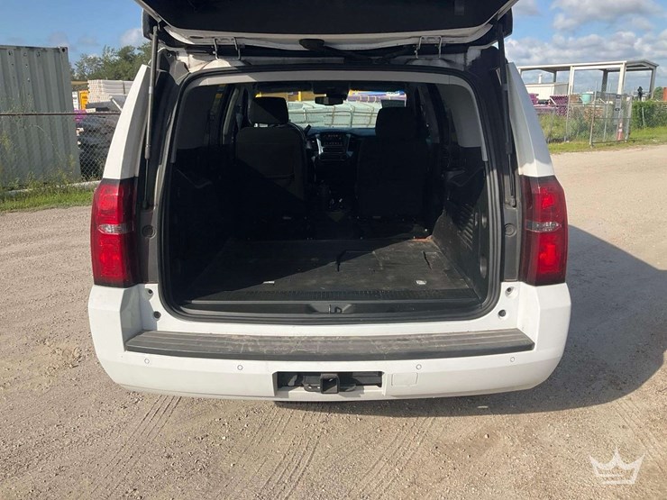 2019-chevrolet-tahoe-image-19