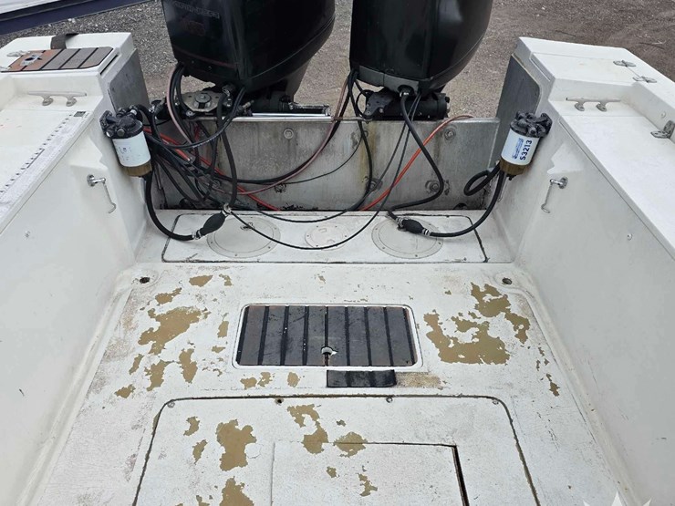1980-23ft-mako-m238-boat-w/-25ft-t/a-boat-trailer-image-13