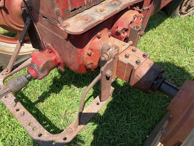 1954-farmall-super-h-image-21