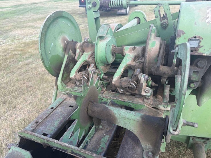 john-deere-14t-image-7