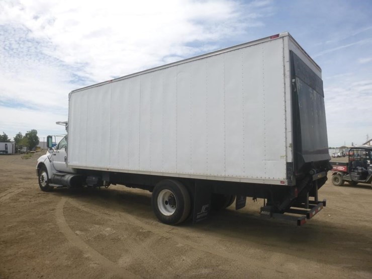 2011-ford-f750-image-4