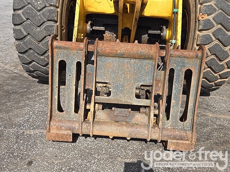 2017-komatsu-wa270-8-image-10