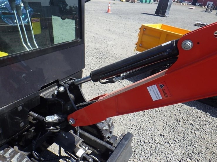 2026-vicsec-18flc-hydraulic-excavator-image-11