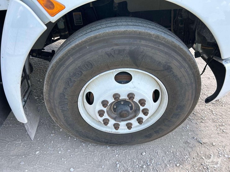 2019-kenworth-t370-image-46