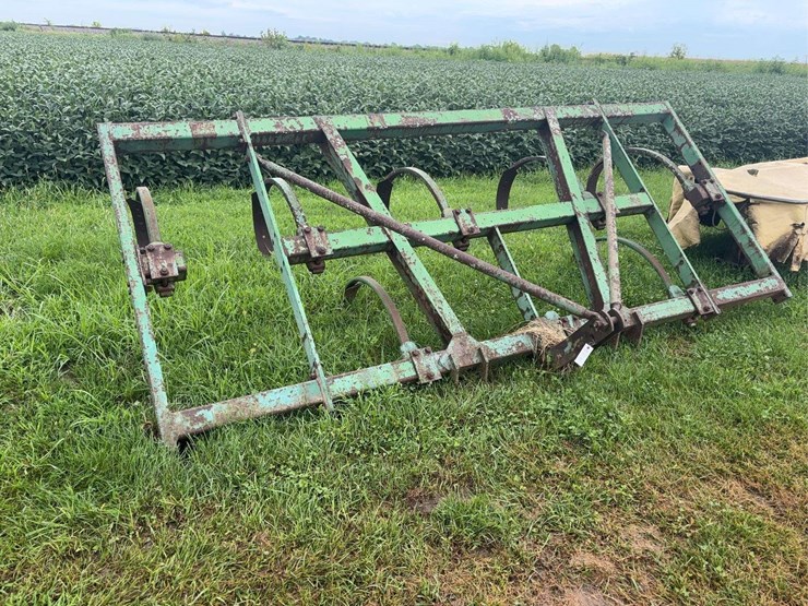 john-deere-7-image-1