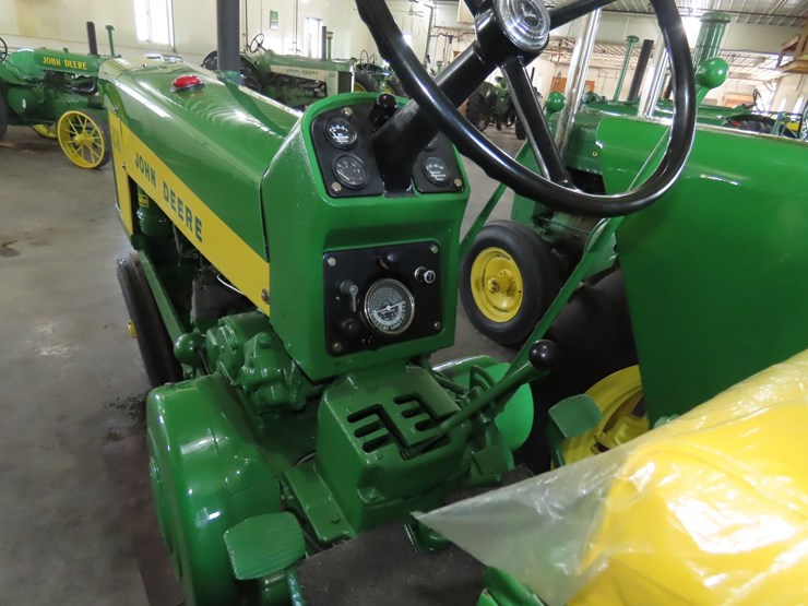 john-deere-530-image-12