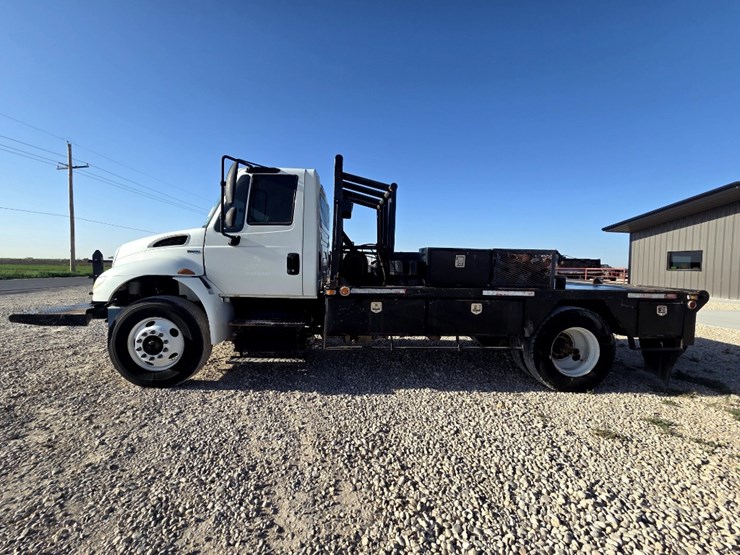 2015-international-durastar-4300-image-8