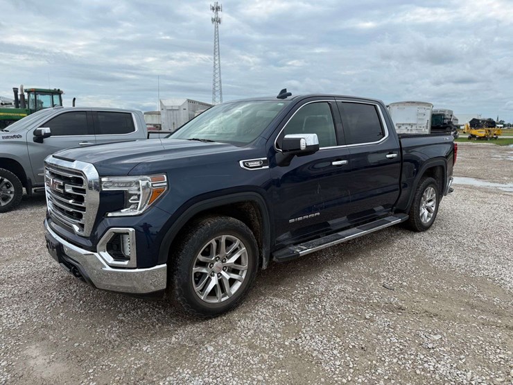 2021-gmc-sierra-1500-image-2
