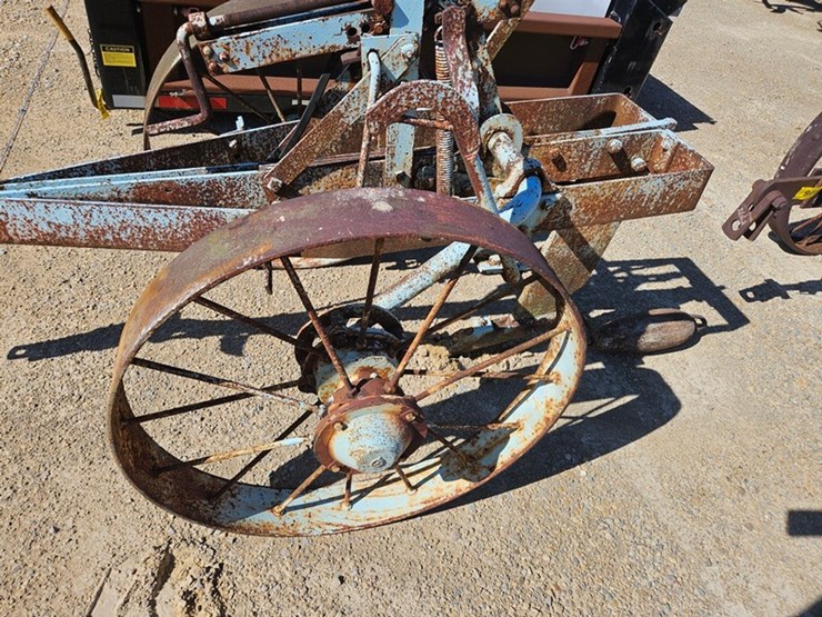 #98-•-pull-type-tile-plow-image-13