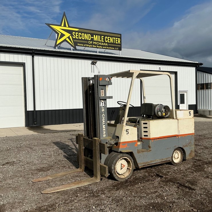#1350 • Allis-Chalmers ACC 120 PS Forklift