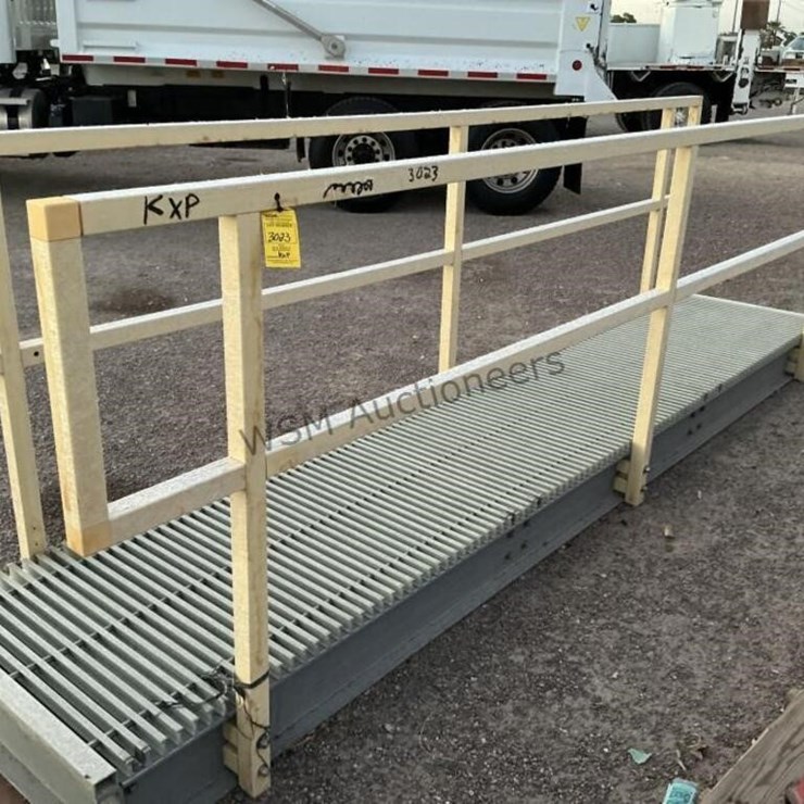 COMPOSITE CATWALK