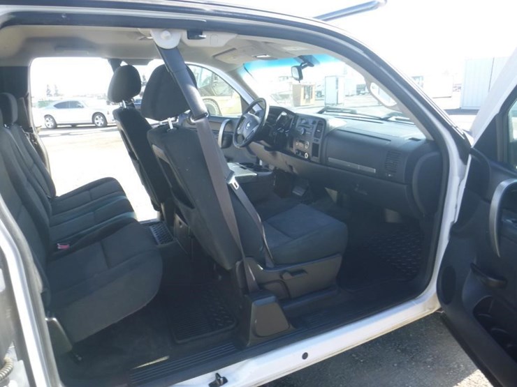 2019-chevrolet-1500-image-6