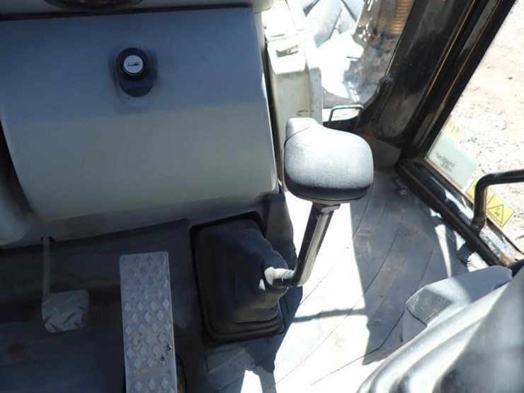 2008-caterpillar-430e-image-30