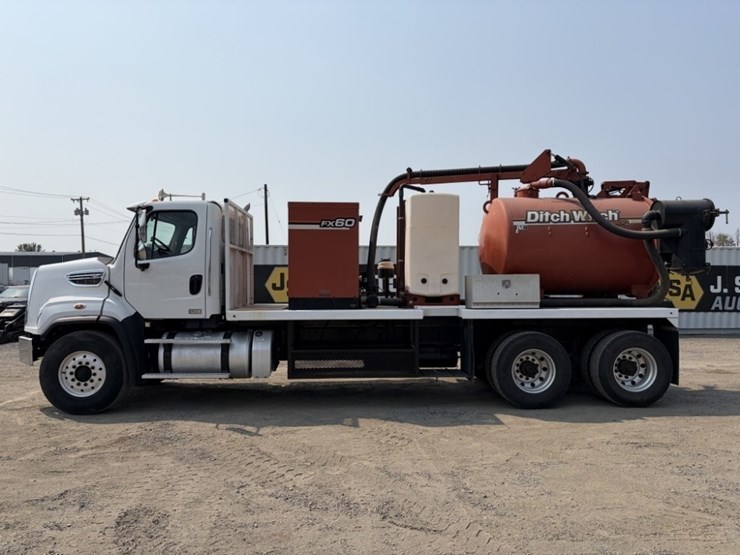 2018-freightliner-108sd-image-7
