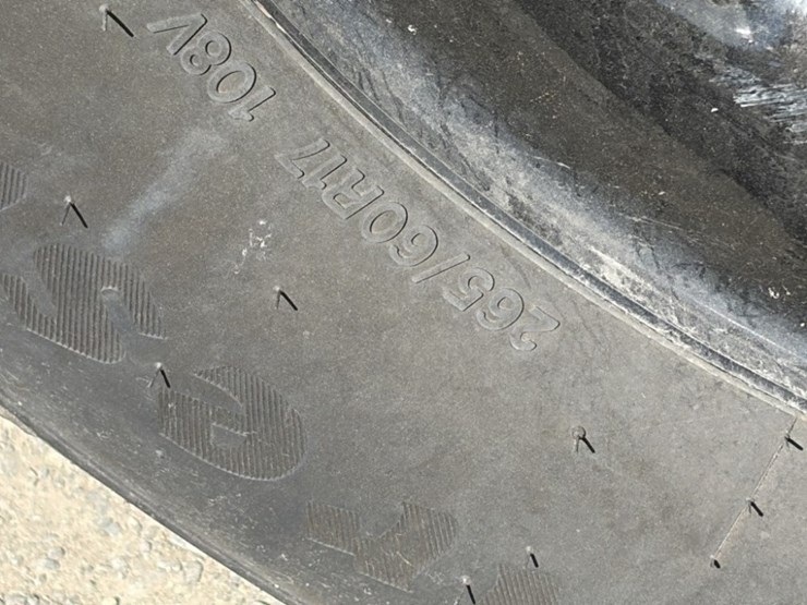 2016-chevrolet-tahoe-image-18