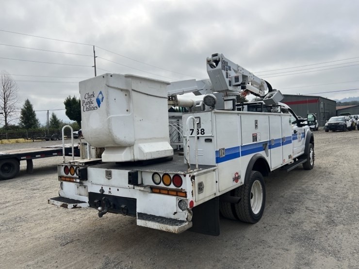 2017-ford-f550-image-4