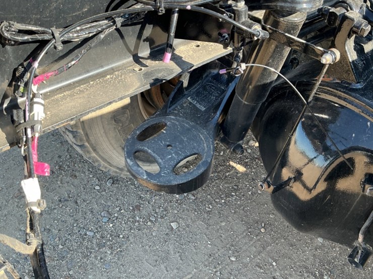 2019-peterbilt-567-image-15