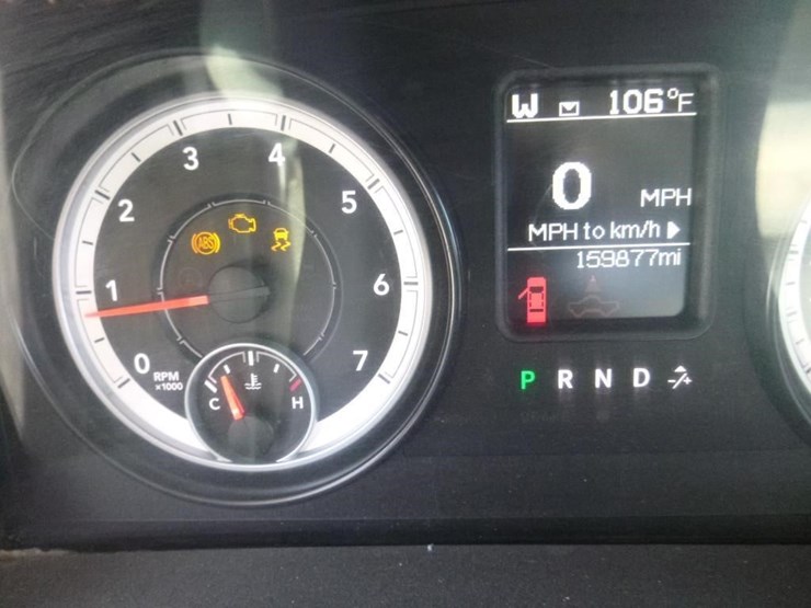 2014-dodge-1500-image-14