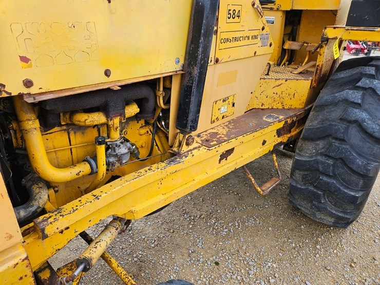 #127-•-case-single-stage-fork-lift-image-17