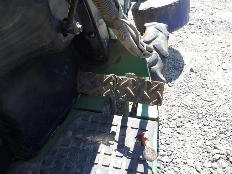 john-deere-4100-image-20