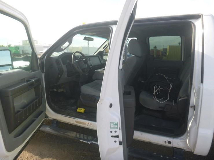 2016-ford-f550-image-11