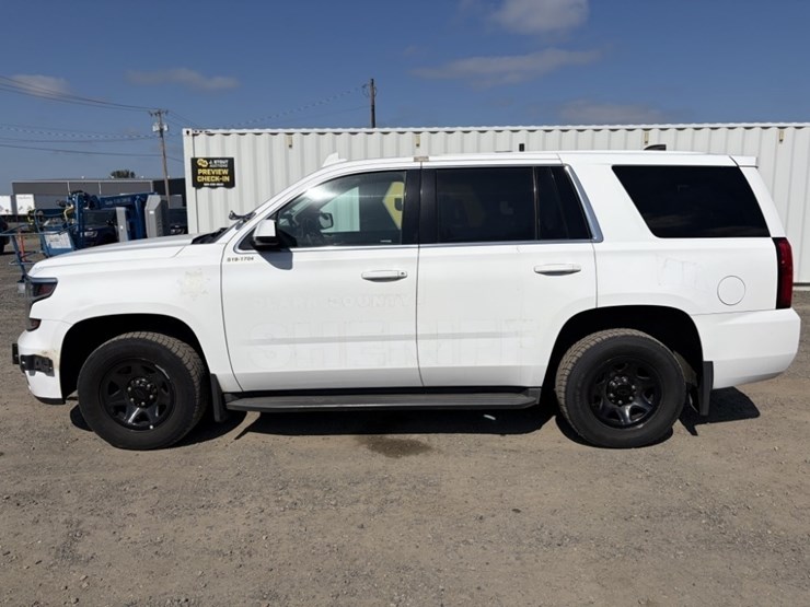 2016-chevrolet-tahoe-image-7
