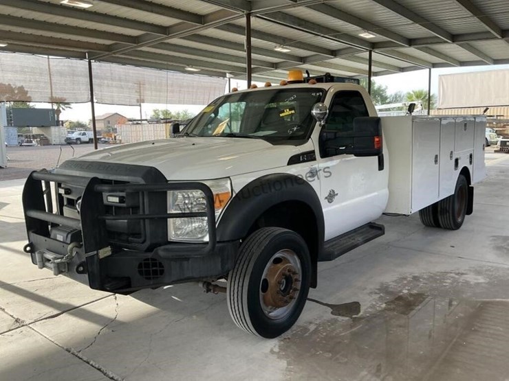 2013-ford-f550-image-4