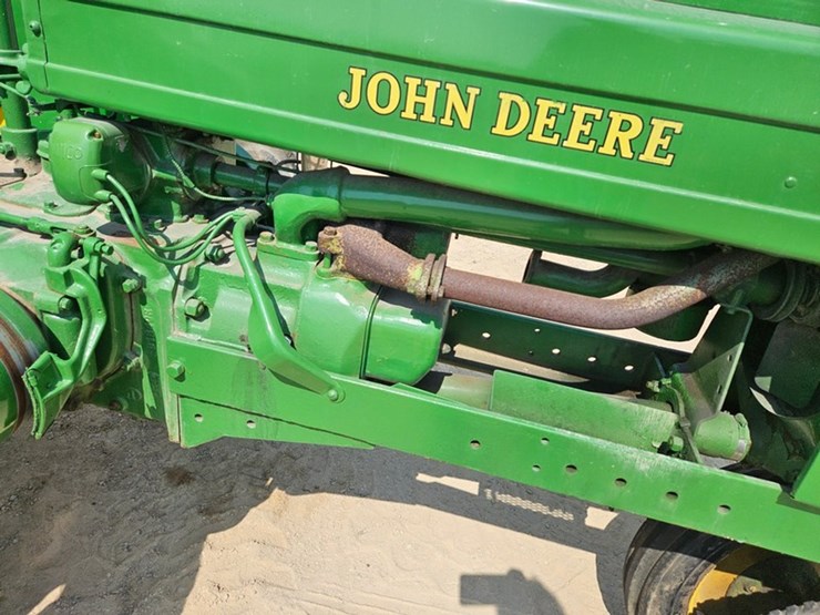 john-deere-b-image-16