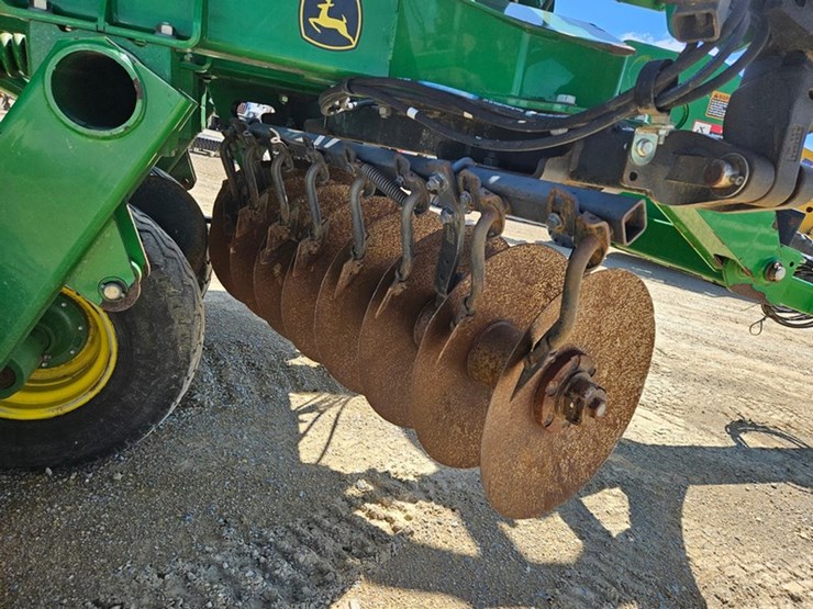 john-deere-2623vt-image-33