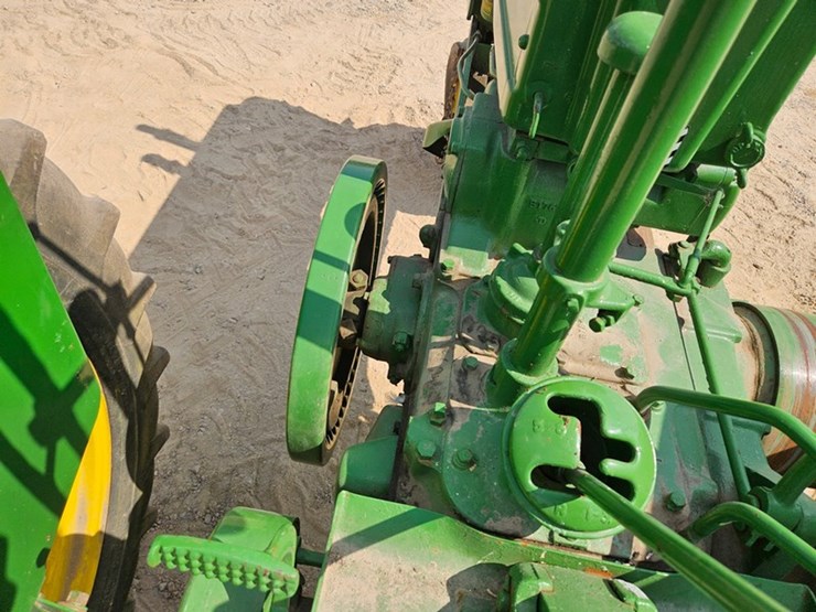 john-deere-b-image-23