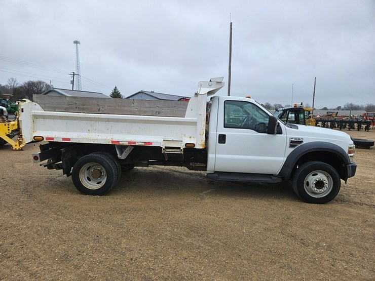 2009-ford-f550-image-6