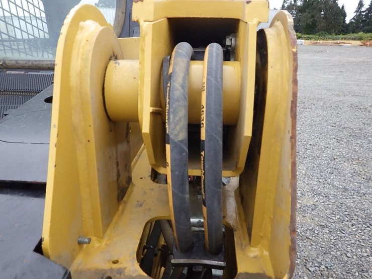 2014-caterpillar-226d3-image-22