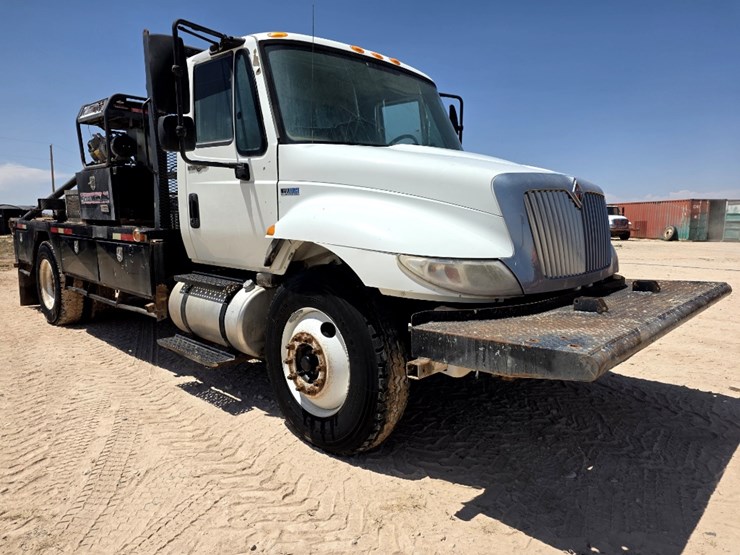 2015-international-durastar-4300-image-7