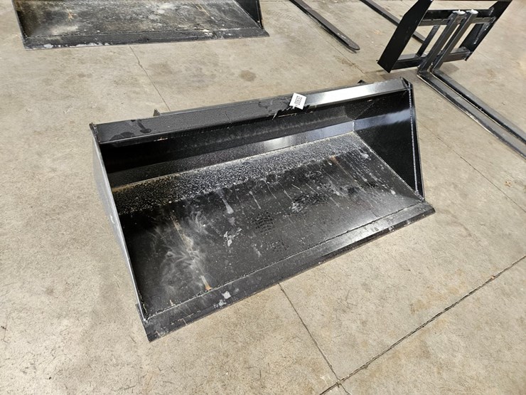 #656-•-new-swict-66"-material-bucket-image-7