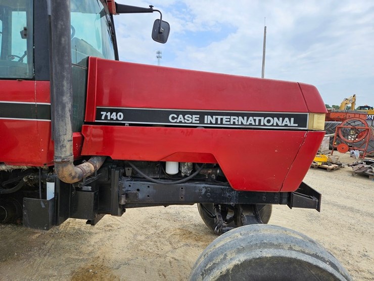 case-ih-7140-image-11