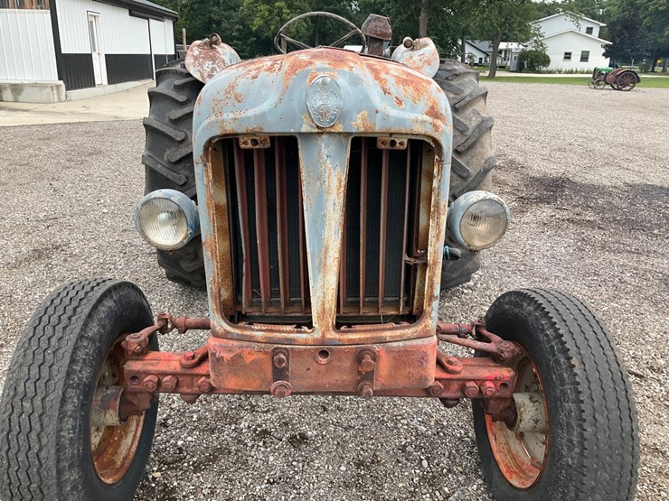 1955-fordson-major-image-19