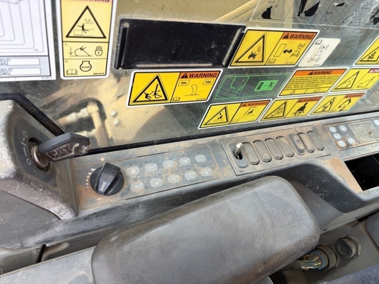 2014-caterpillar-320elrr-image-49