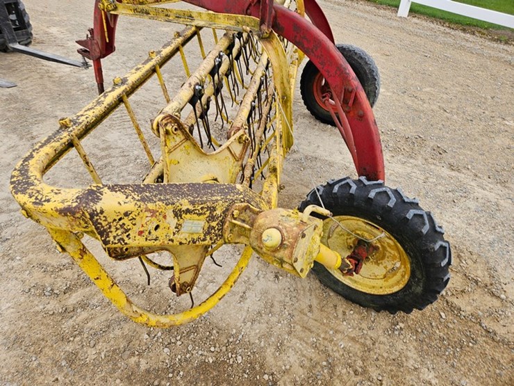 new-holland-256-image-14
