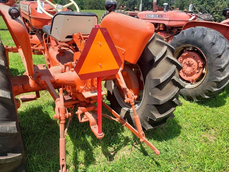 1960-allis-chalmers-d15-series-ii-image-4