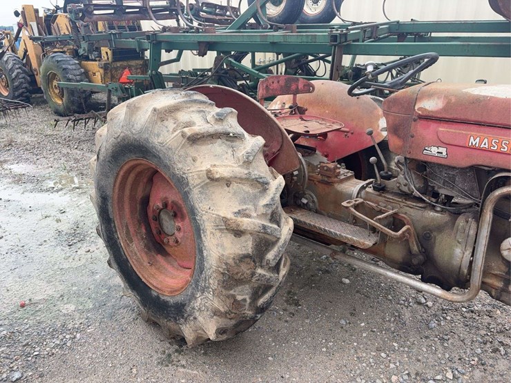 massey-ferguson-20-image-4