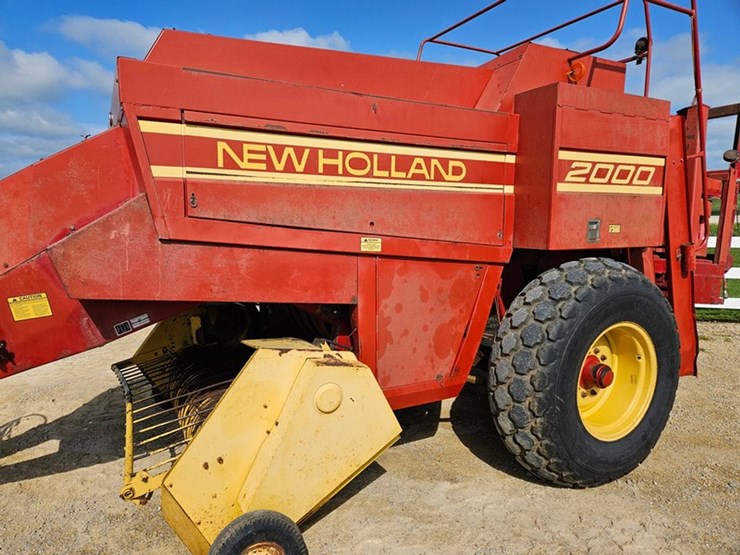 2000-new-holland-2000-image-19