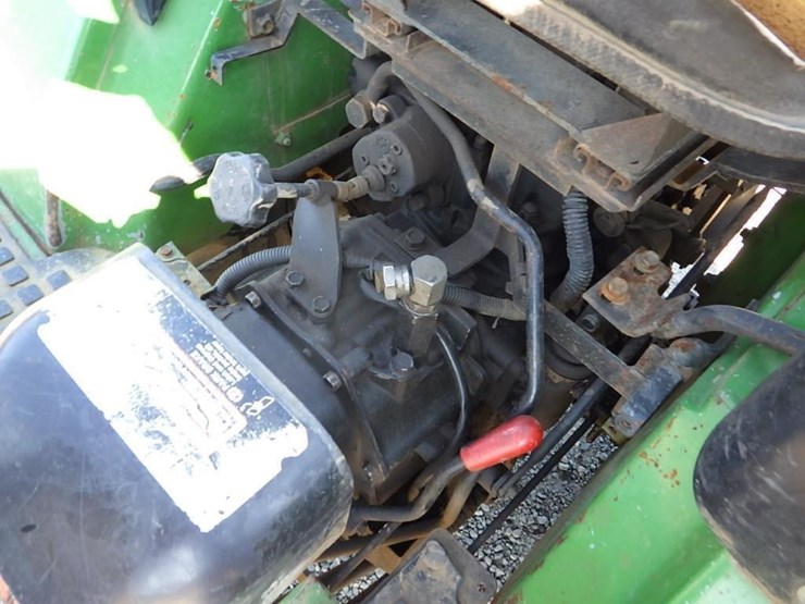 john-deere-4100-image-13