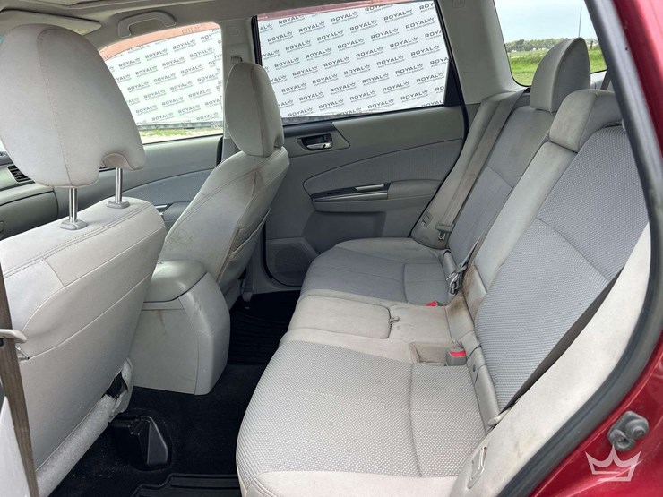 2012-subaru-forester-image-21