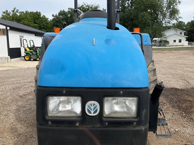 new-holland-ts100-image-10